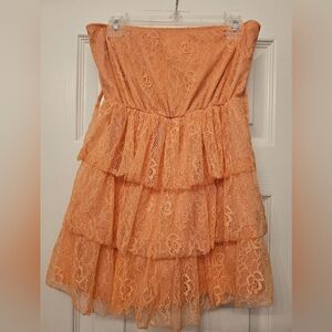 Pretty Good Women's Strapless Lace Top